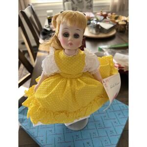 Madame Alexander 12” Doll Little Women Amy in Yellow Dress with Tag & Stand